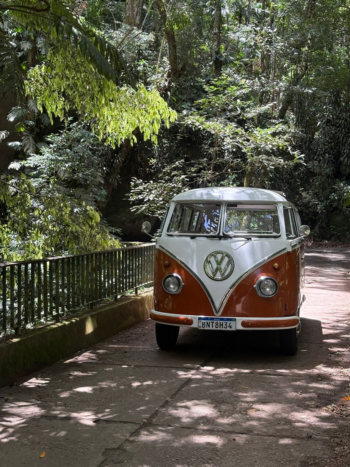 1962 Volkswagen T1 tour vehicle in Rio de Janeiro